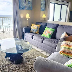 https://the-summit-815.panamacity-beachhotels.com